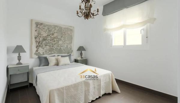 Casa independiente en calle Malta