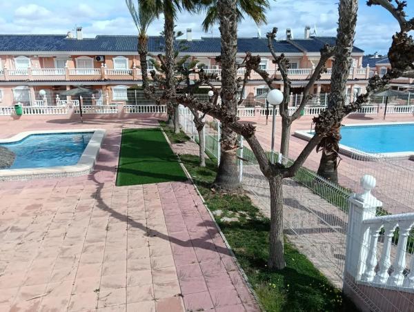 Estudio en avenida del Carabasí, 9