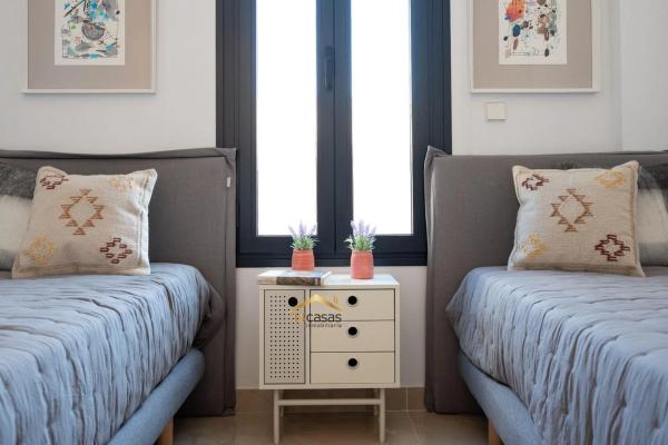 Chalet adosado en calle Josefa Botella Samper