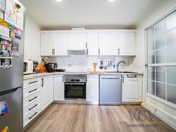 Chalet adosado en avenida del Carabasí