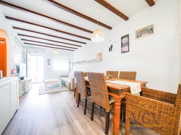 Chalet adosado en avenida del Carabasí