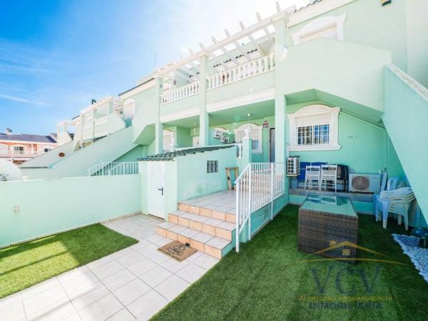 Chalet adosado en avenida del Carabasí