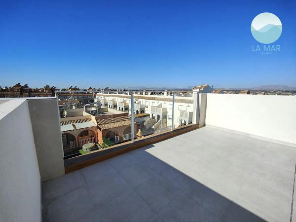 Chalet adosado en calle de Xipre