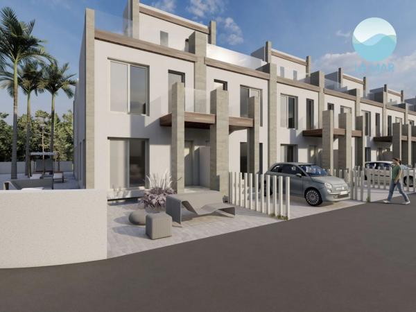 Chalet adosado en calle de Xipre