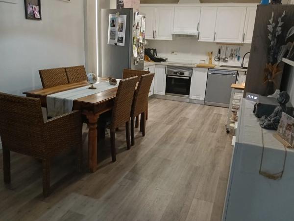 Casa independiente en avenida del Carabasí, 9