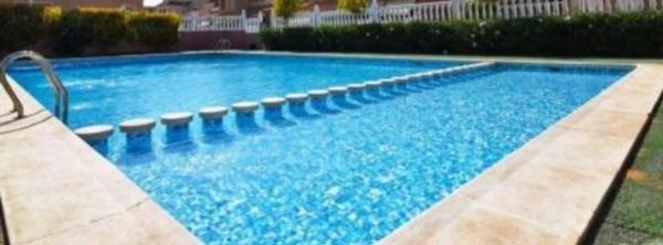 Chalet adosado en calle de Creta, 80