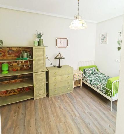 Chalet adosado en calle de Creta, 80