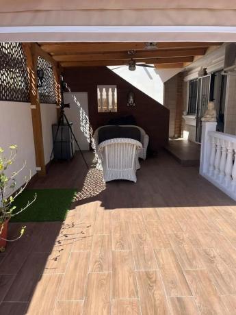 Casa independiente en avenida del Carabasí