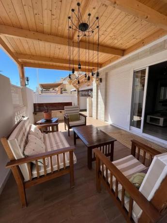 Casa independiente en avenida del Carabasí