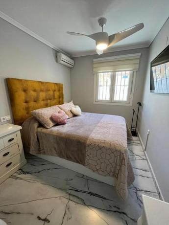 Casa independiente en avenida del Carabasí