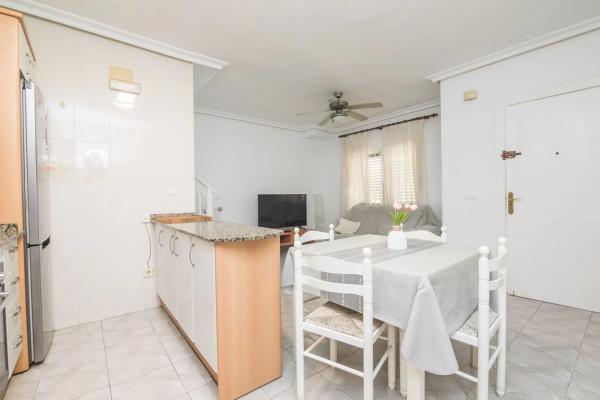 Chalet adosado en calle La Rioja s/n