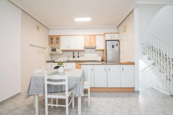 Chalet adosado en calle La Rioja s/n