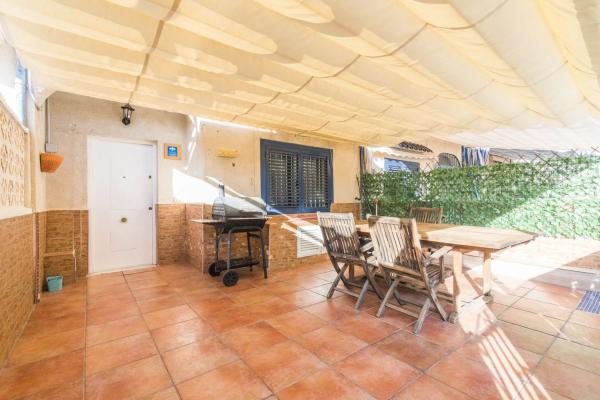 Chalet adosado en calle La Rioja s/n