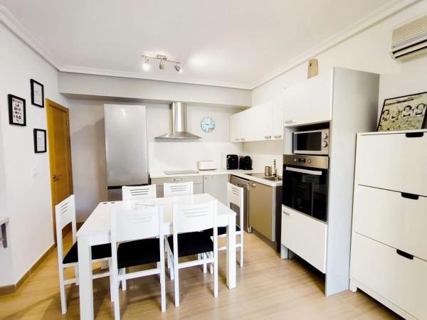 Chalet adosado en calle La Rioja