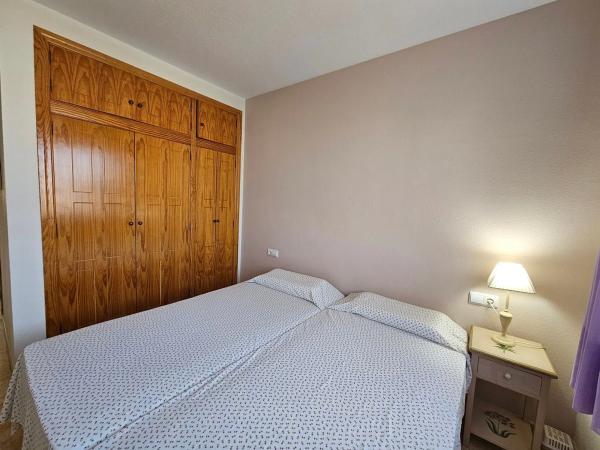 Chalet pareado en calle Monte de Santa Pola