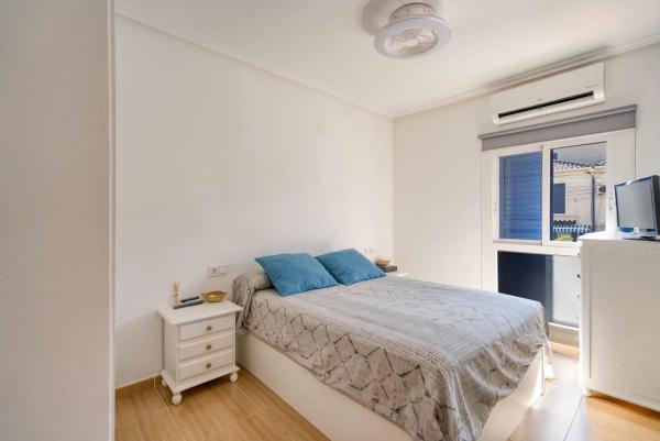 Chalet adosado en calle La Rioja