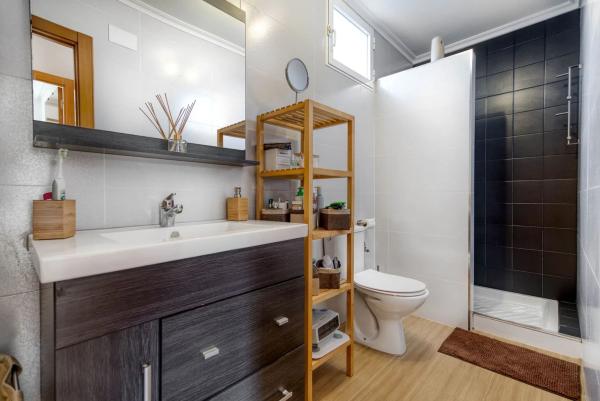 Chalet adosado en calle La Rioja