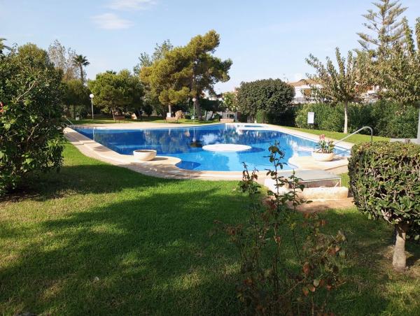 Chalet adosado en avenida del Mediterrani, 68