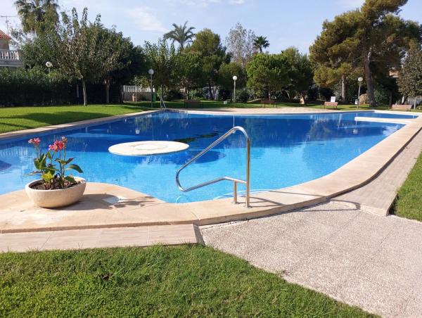 Chalet adosado en avenida del Mediterrani, 68