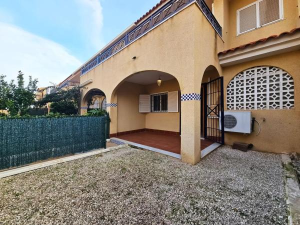 Casa independiente en avenida de Noruega