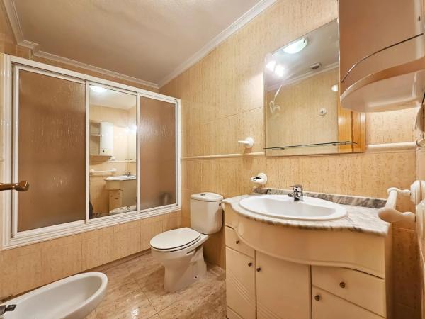 Casa independiente en avenida de Noruega