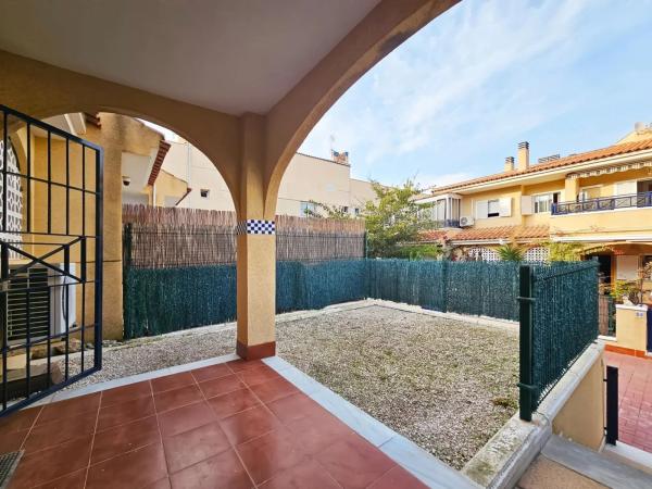 Casa independiente en avenida de Noruega