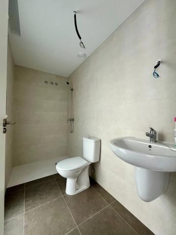 Piso en calle de Xipre, 70