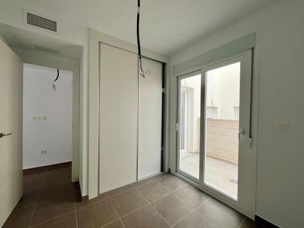 Piso en calle de Xipre, 70