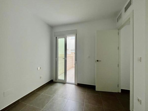 Piso en calle de Xipre, 70