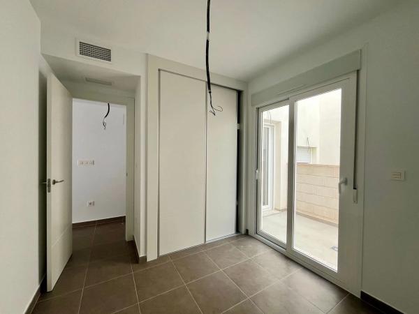 Piso en calle de Xipre, 70