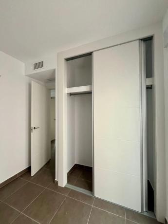 Piso en calle de Xipre, 70