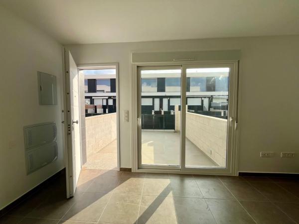 Piso en calle de Xipre, 70