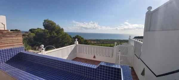 Chalet adosado en avenida del Mediterrani, 68