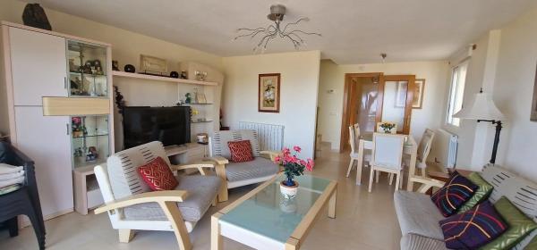 Chalet pareado en avenida escandinavia, 39