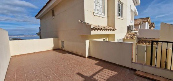 Chalet pareado en avenida escandinavia, 39