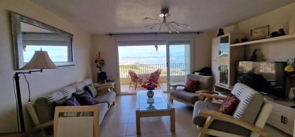 Chalet pareado en avenida escandinavia, 39