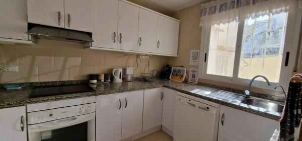 Chalet pareado en avenida escandinavia, 39