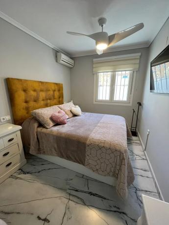 Chalet pareado en calle Carabassí