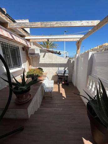 Chalet pareado en calle Carabassí