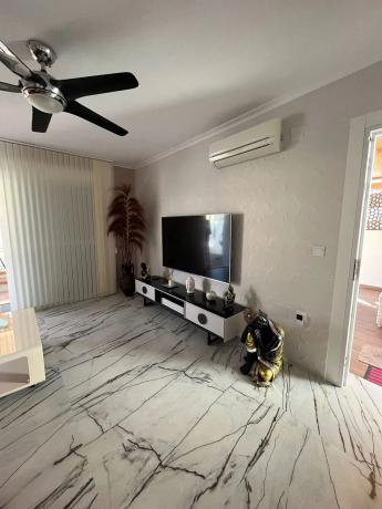 Chalet pareado en calle Carabassí