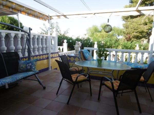 Chalet adosado en avenida America . Urbanizacion Sueño Azul, 23  y 24