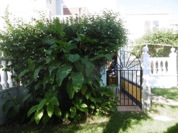 Chalet adosado en avenida America . Urbanizacion Sueño Azul, 23  y 24