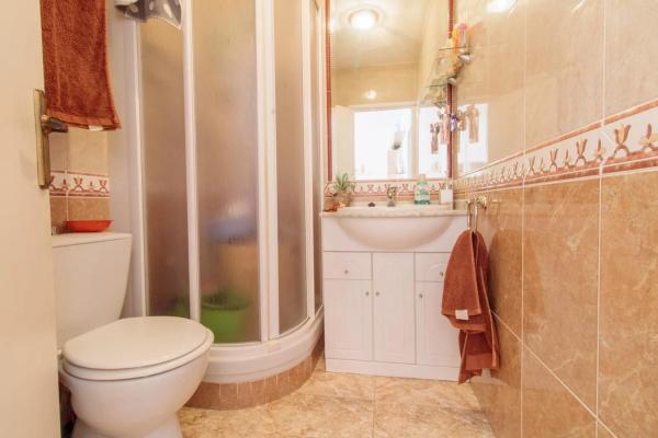 Piso en calle Venecia, 28