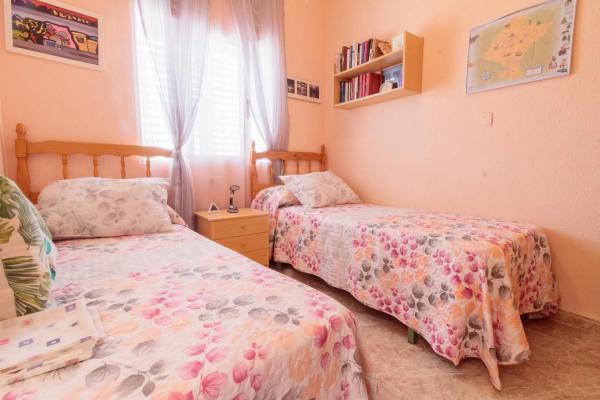 Piso en calle Venecia, 28