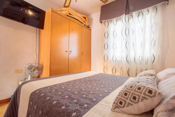 Piso en calle Venecia, 28