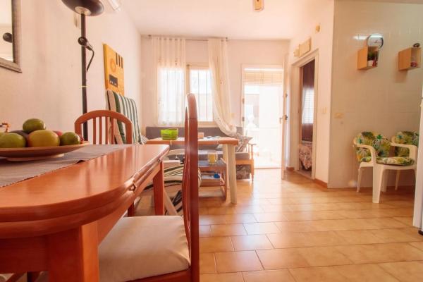 Piso en calle Venecia, 28