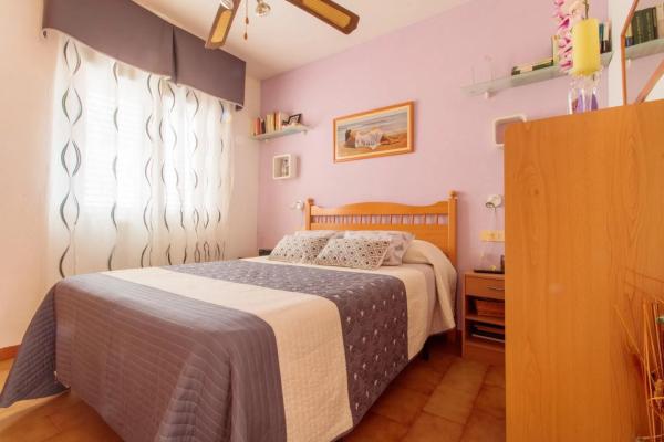 Piso en calle Venecia, 28