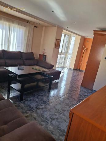 Piso en calle Felip Ii