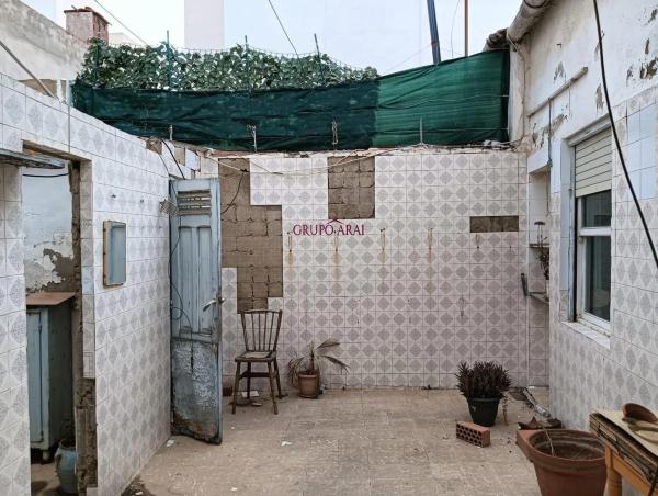 Chalet pareado en calle de Sant Antoni, 1