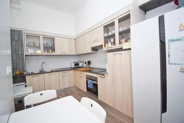 Piso en calle de la Victoria, 61